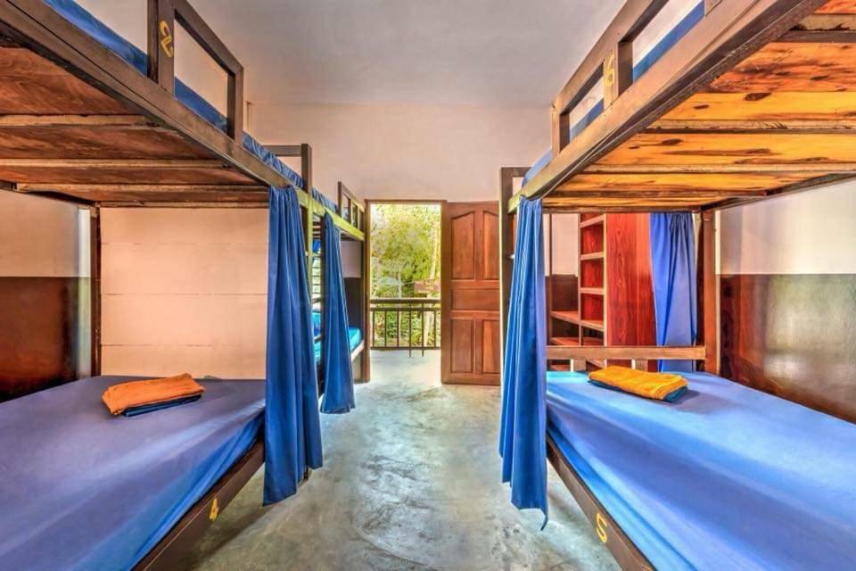Bunna'S Jungle Hostel Kaoh Touch Kültér fotó